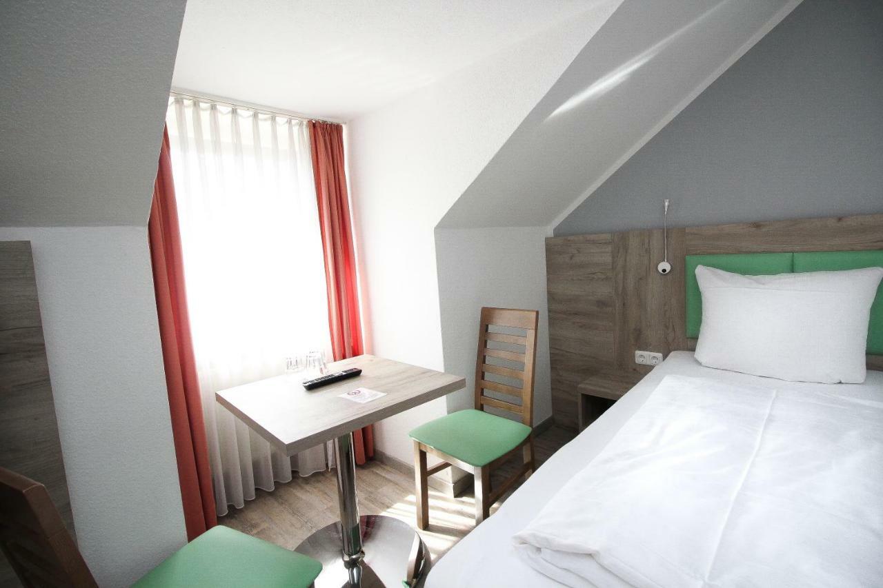 Hotel Pension Koeberl München Exteriör bild